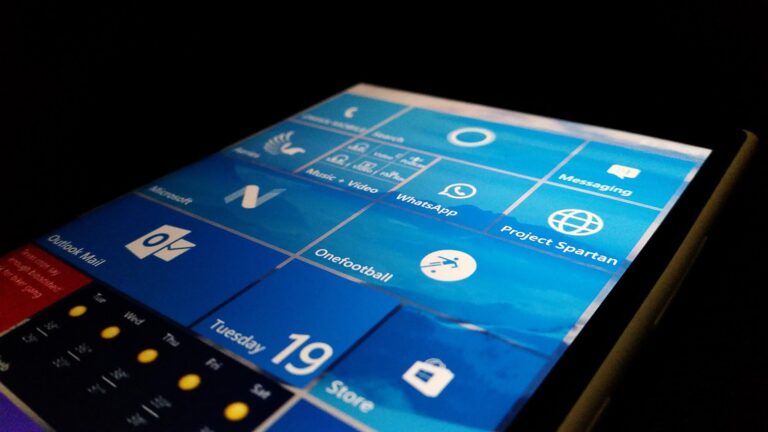 Windows 10 Mobile recibe la acumulativa 15254.566