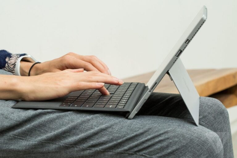 Microsoft va a reemplazar todas las unidades de Surface Pro 4 afectadas por problemas de pantalla