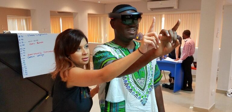 Dona Sarkar abandona el programa Windows Insider