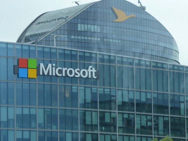 Microsoft alcanza los dos billones de capitalización bursátil