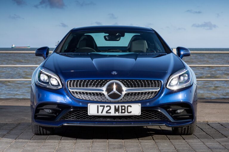 Mercedes-Benz se vuelca con HoloLens