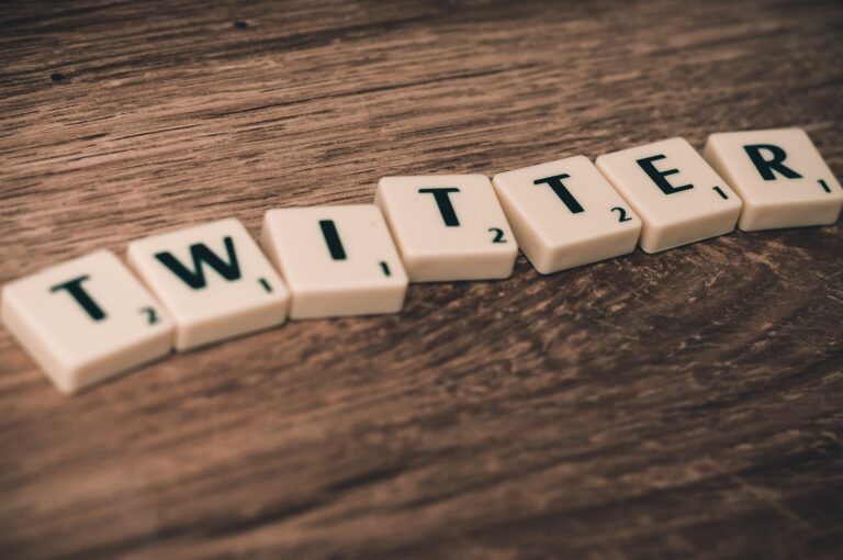 La aplicación de Twitter se actualiza con mejoras en los DM y las imágenes