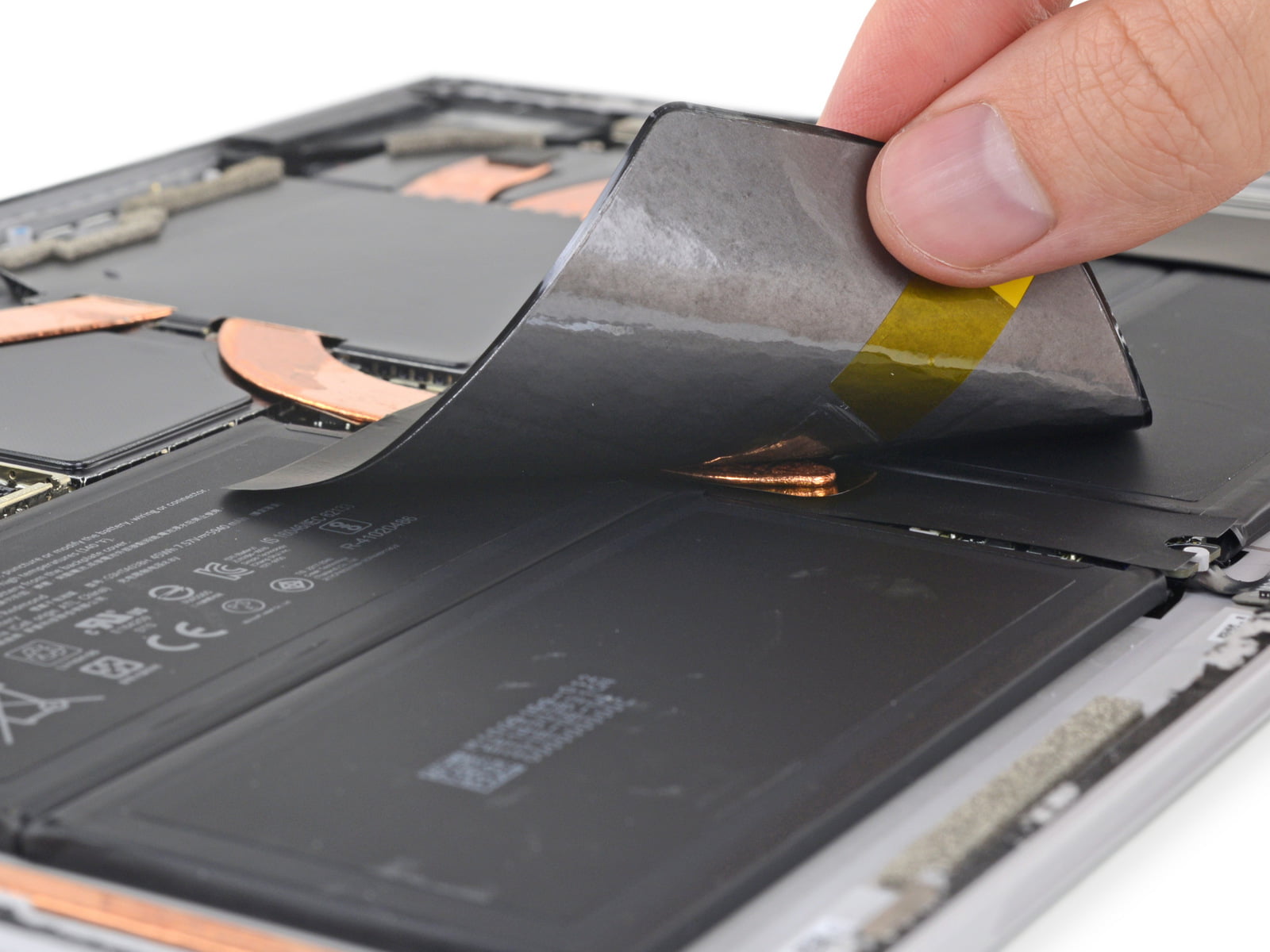 Surface Pro 6 desmontada por iFixit