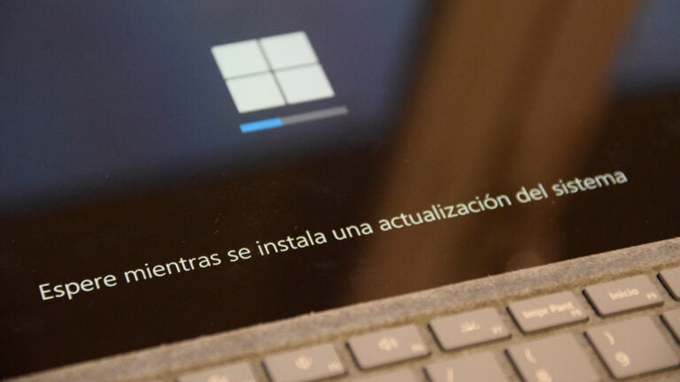 La Surface Pro X ya tiene soporte de llamadas a través de Tu Teléfono