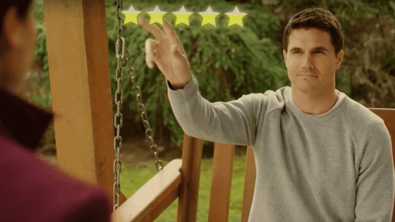 Una nueva patente muestra agentes y robots con apariencia humana