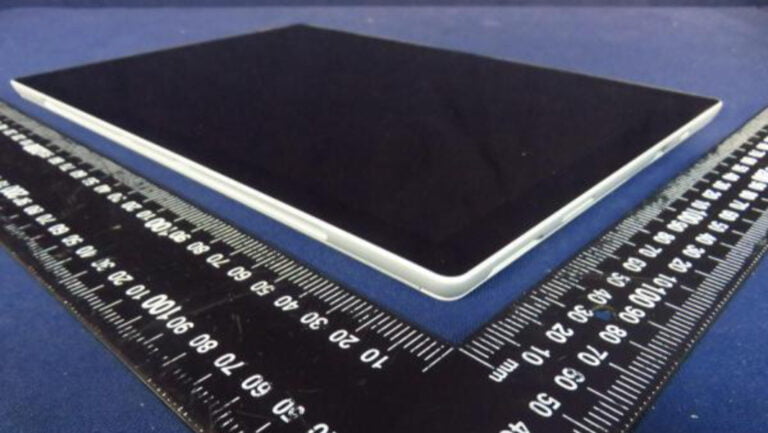 Microsoft quiere llevar la Inteligencia Artificial al proceso de fabricación de Surface