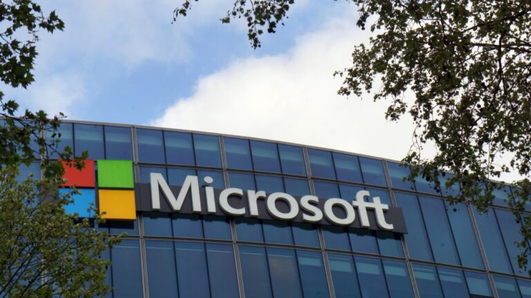 Microsoft quiere reforzar su postura contra el acoso sexual en la empresa