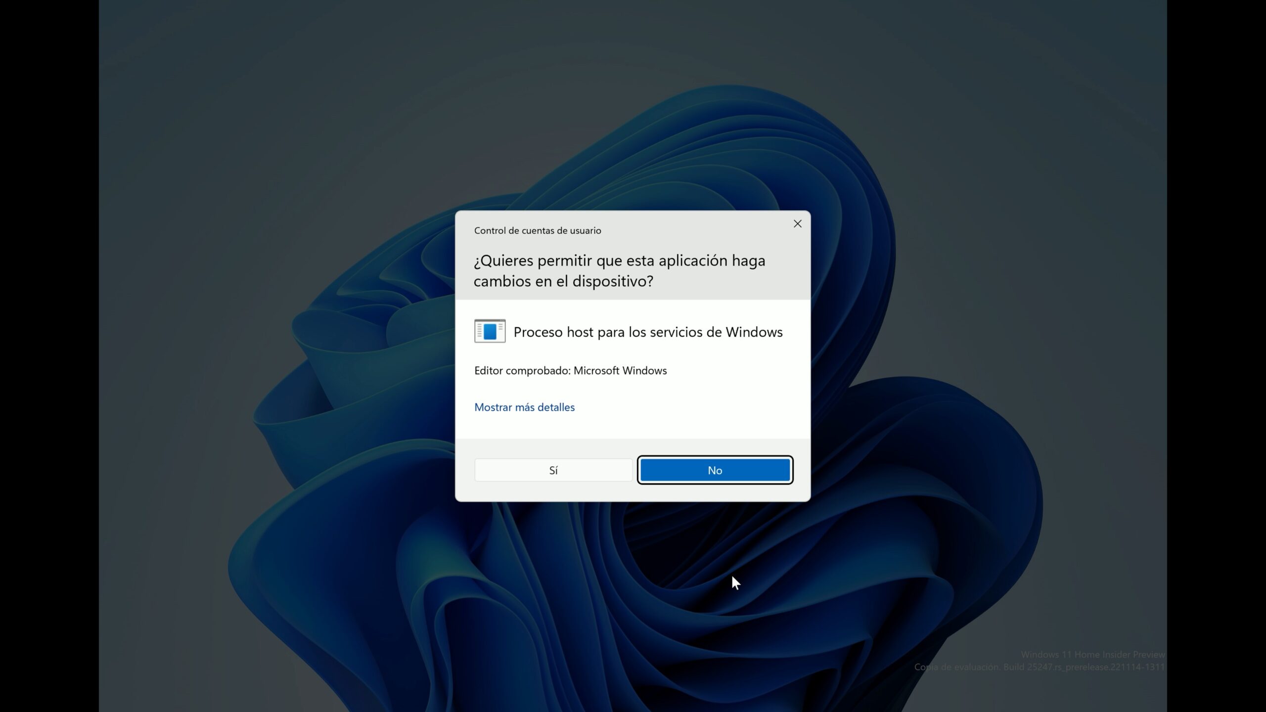 Captura de pantalla del Control de cuentas de usuario que solicita una elevación para el proceso de host para los servicios de Windows