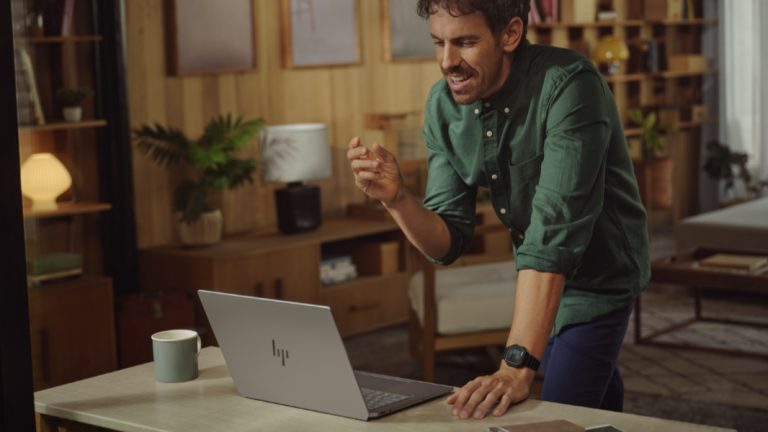 HP el OmniBook Ultra con procesador AMD Ryzen AI 300