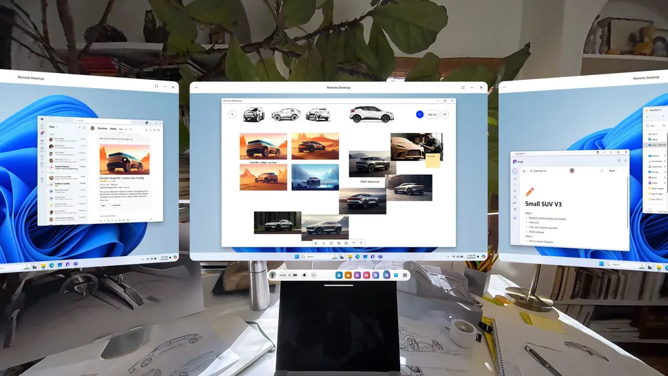 Tres pantallas virtuales de Windows con Mixed Reality Link