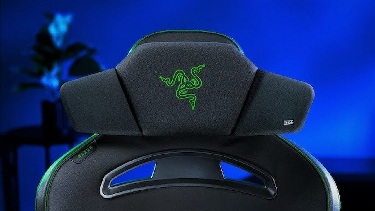 Imagen donde se ve una silla gaming con el Razer Clio