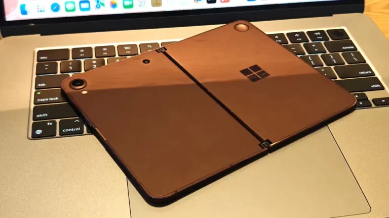 Así era el Surface Duo que soñamos: la filtración que revela el legado perdido de Windows Phone