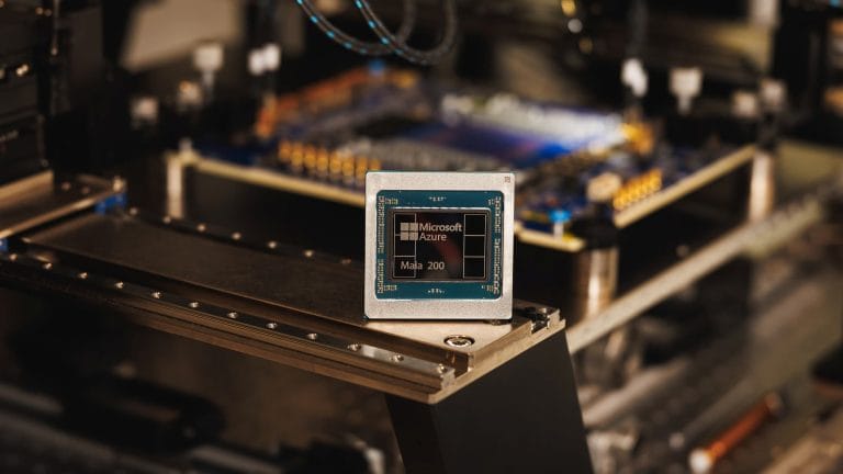 ¿Se acabarán las pérdidas de OpenAI? Para rescatar el negocio de la inteligencia artificial, Microsoft lanza Maia 200