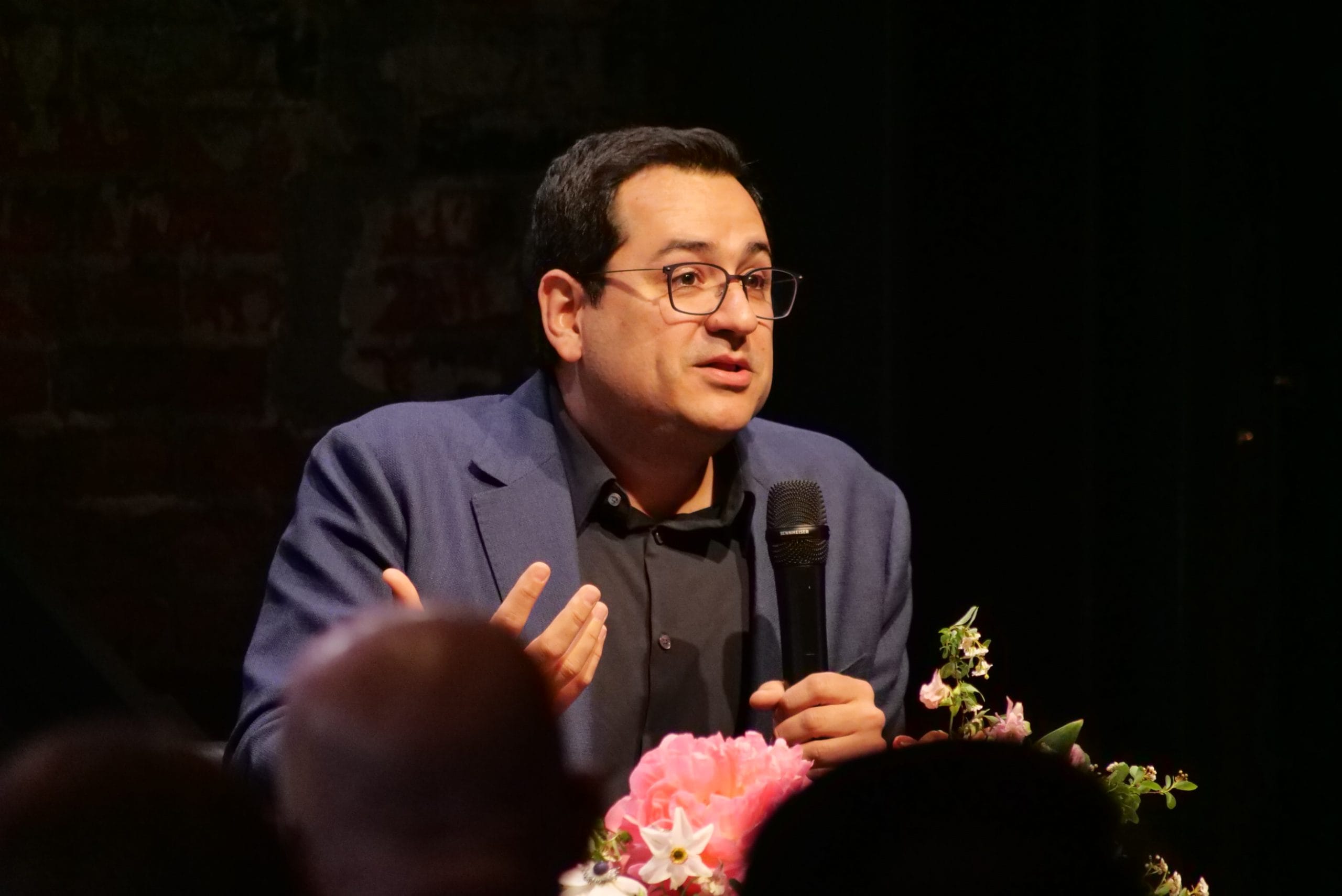 Microsoft ficha a Ali Farhadi para acelerar su independencia de OpenAI